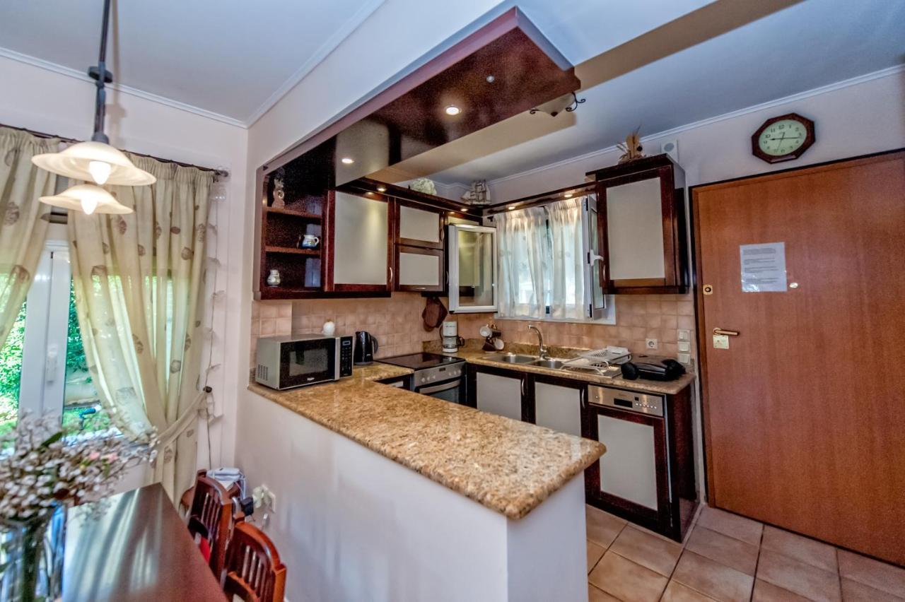 Wave And Sea Holiday Home Барбати Экстерьер фото