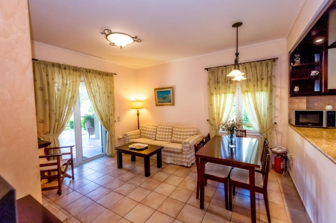 Wave And Sea Holiday Home Барбати Экстерьер фото